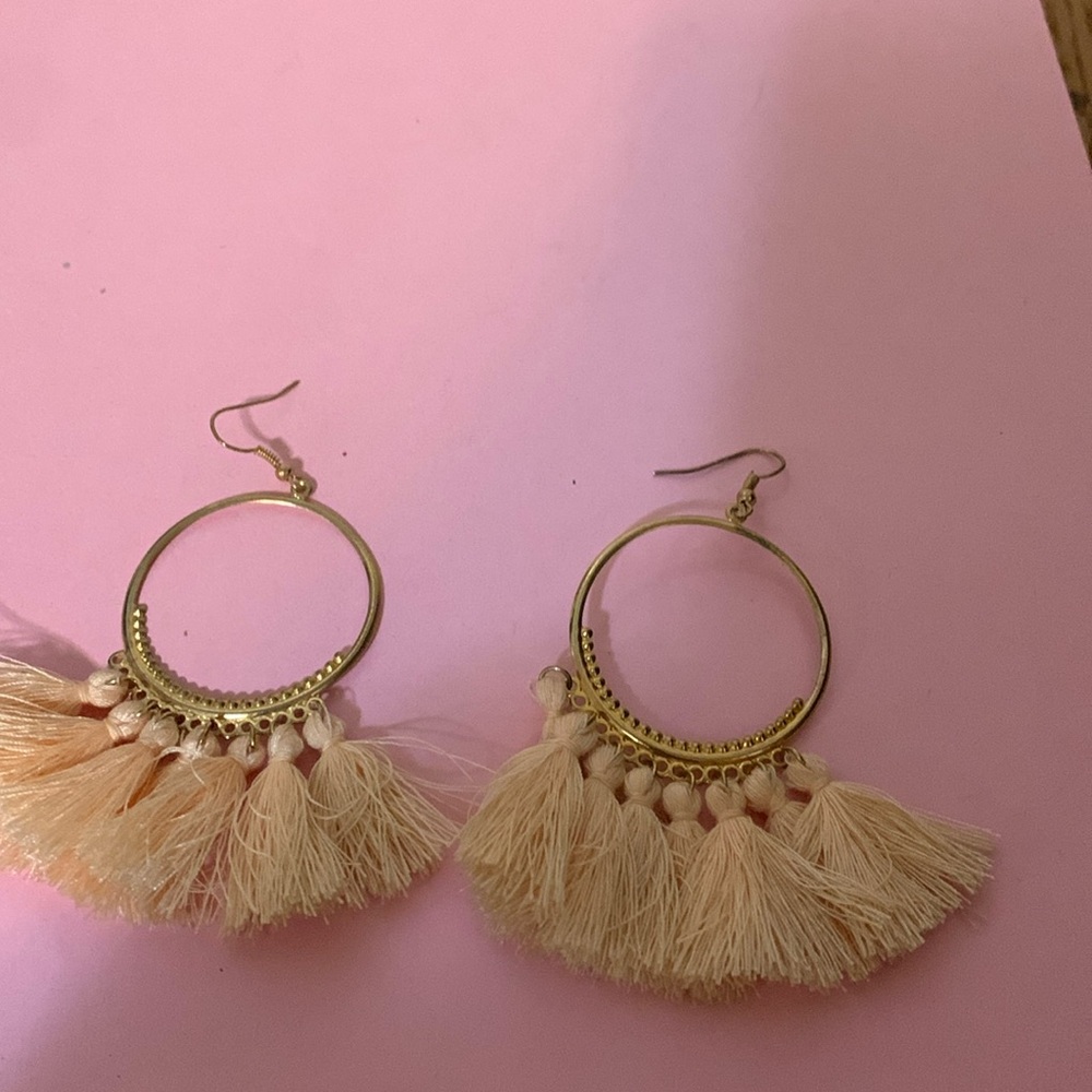 Beautiful earrings, pretty in pink